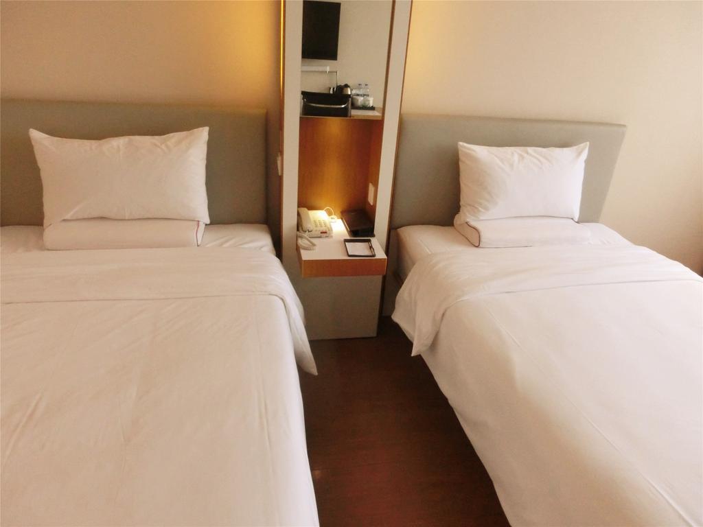 Ji Hotel Guangzhou Zhujiang New Town الغرفة الصورة