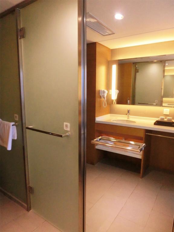 Ji Hotel Guangzhou Zhujiang New Town الغرفة الصورة